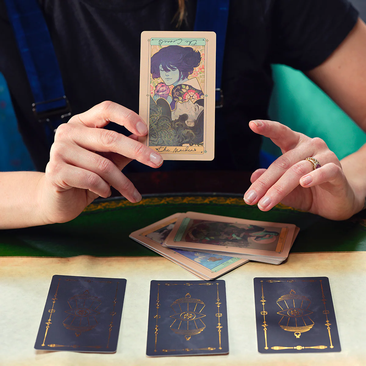 Mollymauk Tealeaf (and Jester Lavorre) Oracle of the Moon Deck - Image 11